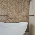 MIRA BEIGE GLOSS LIFESTYLE BATHROOM