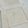 Marble Tumbled Crema Marfil w Crema MarfilA