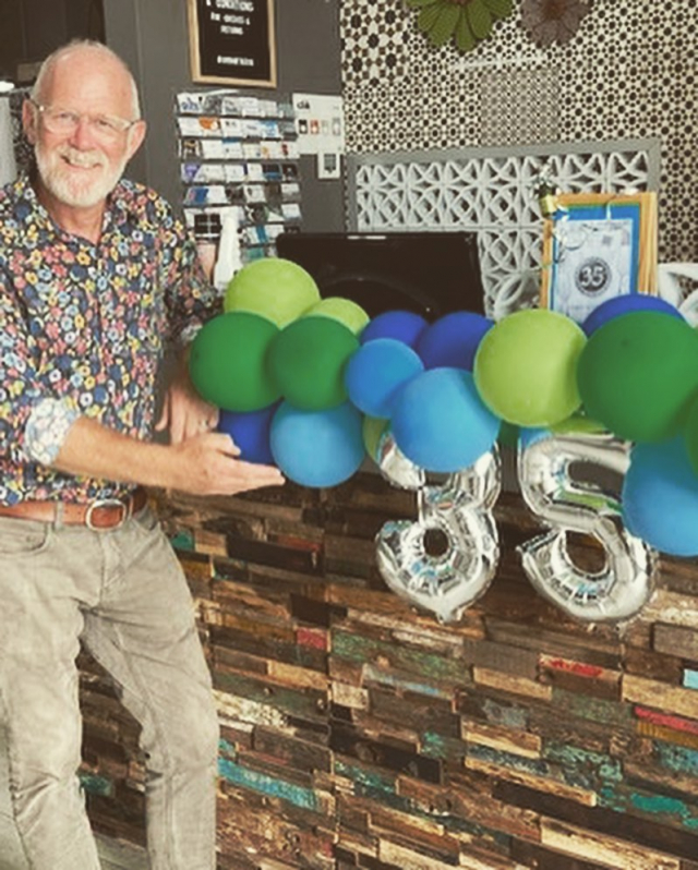 No Joke.. it’s our 35th business birthday today 🎉🥳 Here’s to our founders Doug and Julie who have created a solid business for their family, staff and amazing customers! Cheers to everyone that has been apart of the journey 🙌#urbantileco #urbantiles #tilemart #familybusiness #localbusiness #redlandscoast #capalaba #tilespecialist